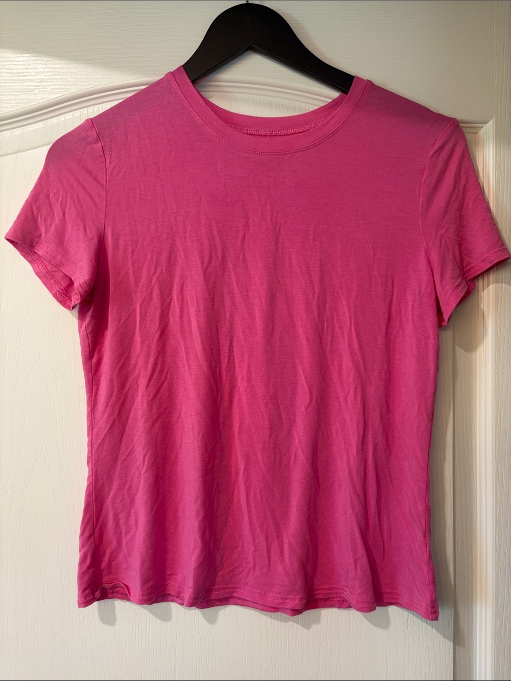 ALO All Day pink short sleeve tee